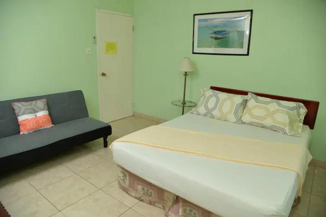 Castlevue B&B Montego Bay Exteriör bild